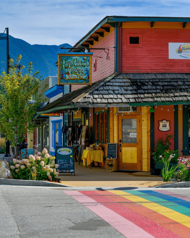 Kootenay Lake Cabin Rentals